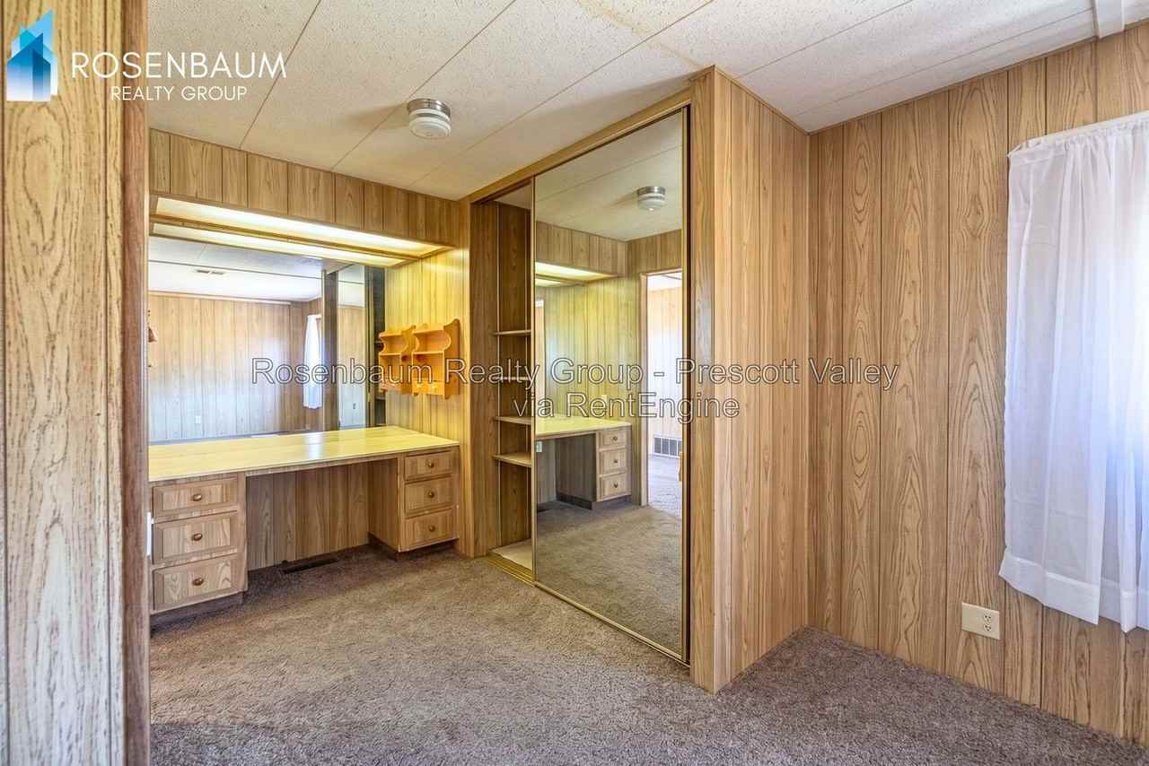 1321 N Chestnut Trl - Photo 4 of 9