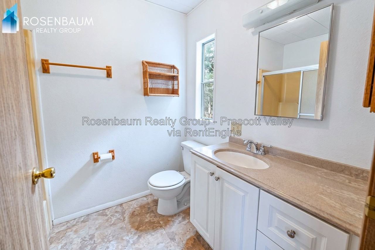 1321 N Chestnut Trl - Photo 5 of 9