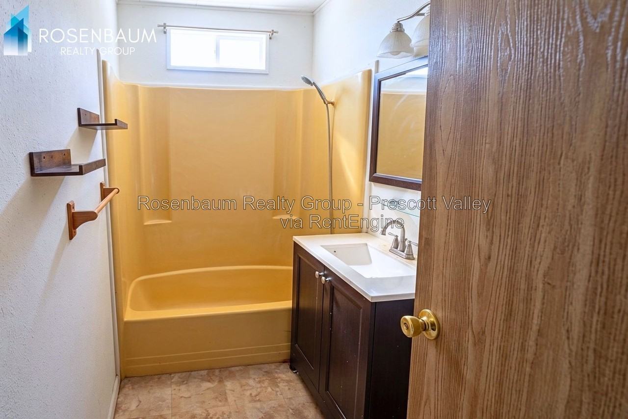 1321 N Chestnut Trl - Photo 7 of 9