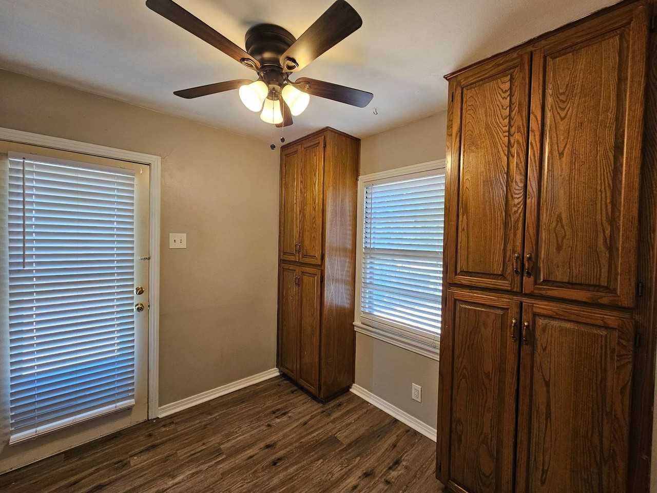 920 Fannin Loop - Photo 7 of 19