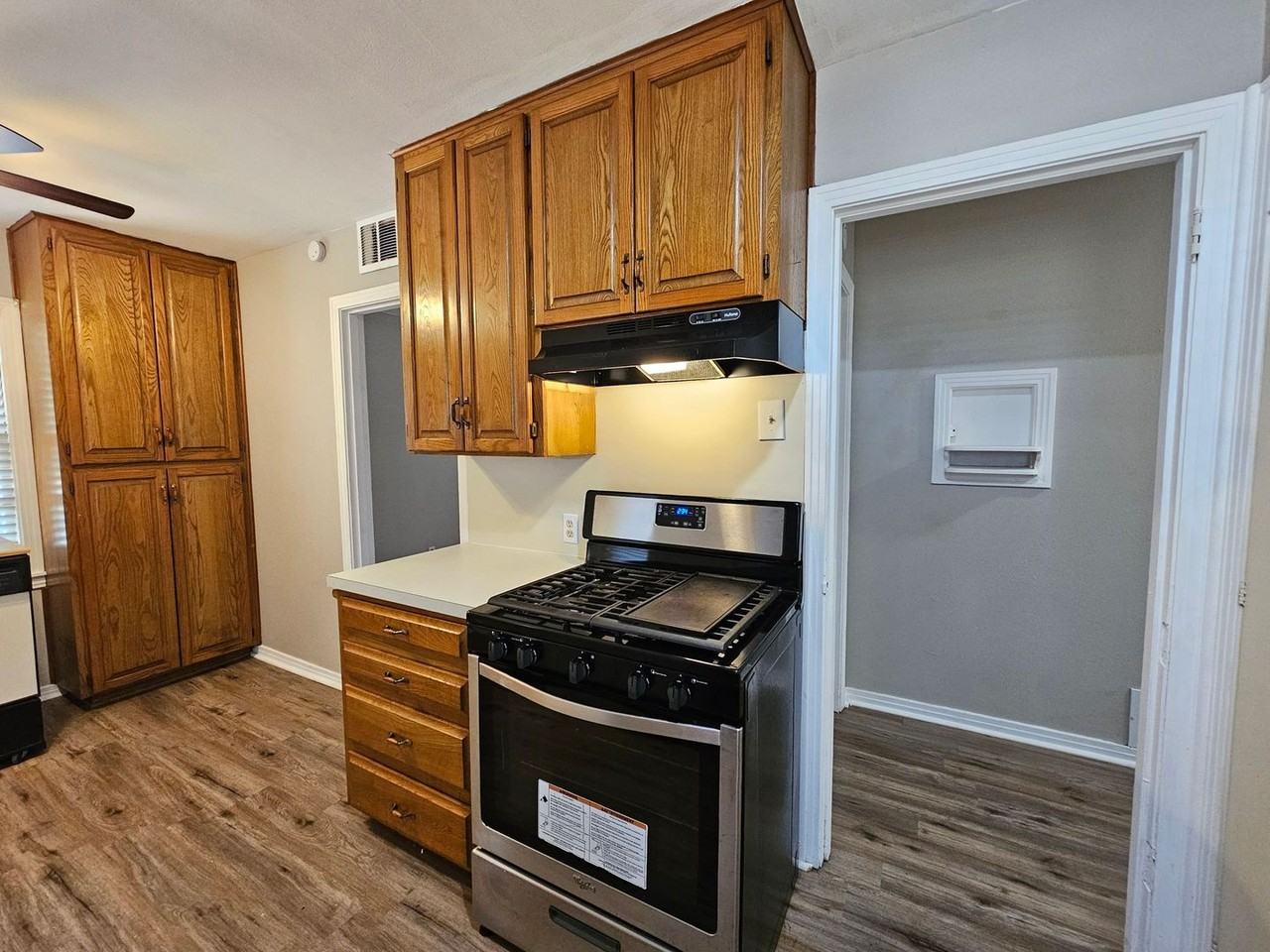 920 Fannin Loop - Photo 3 of 19