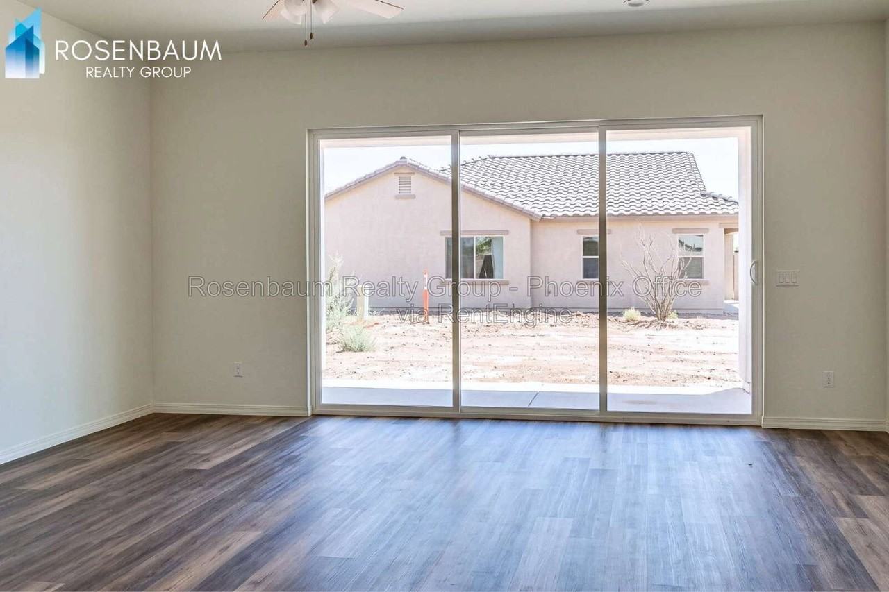 9435 W Magnum Dr - Photo 2 of 7