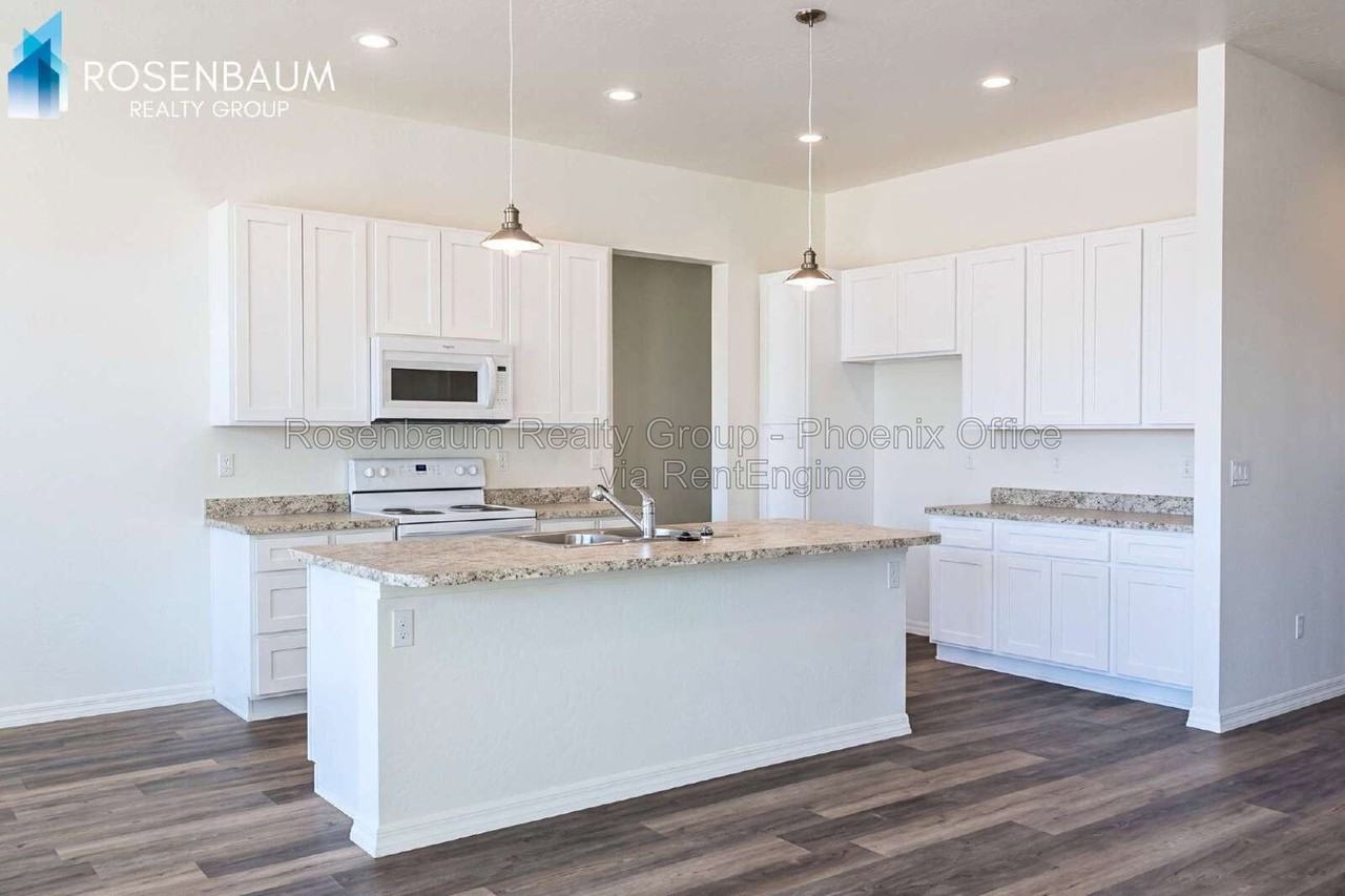 9435 W Magnum Dr - Photo 3 of 7