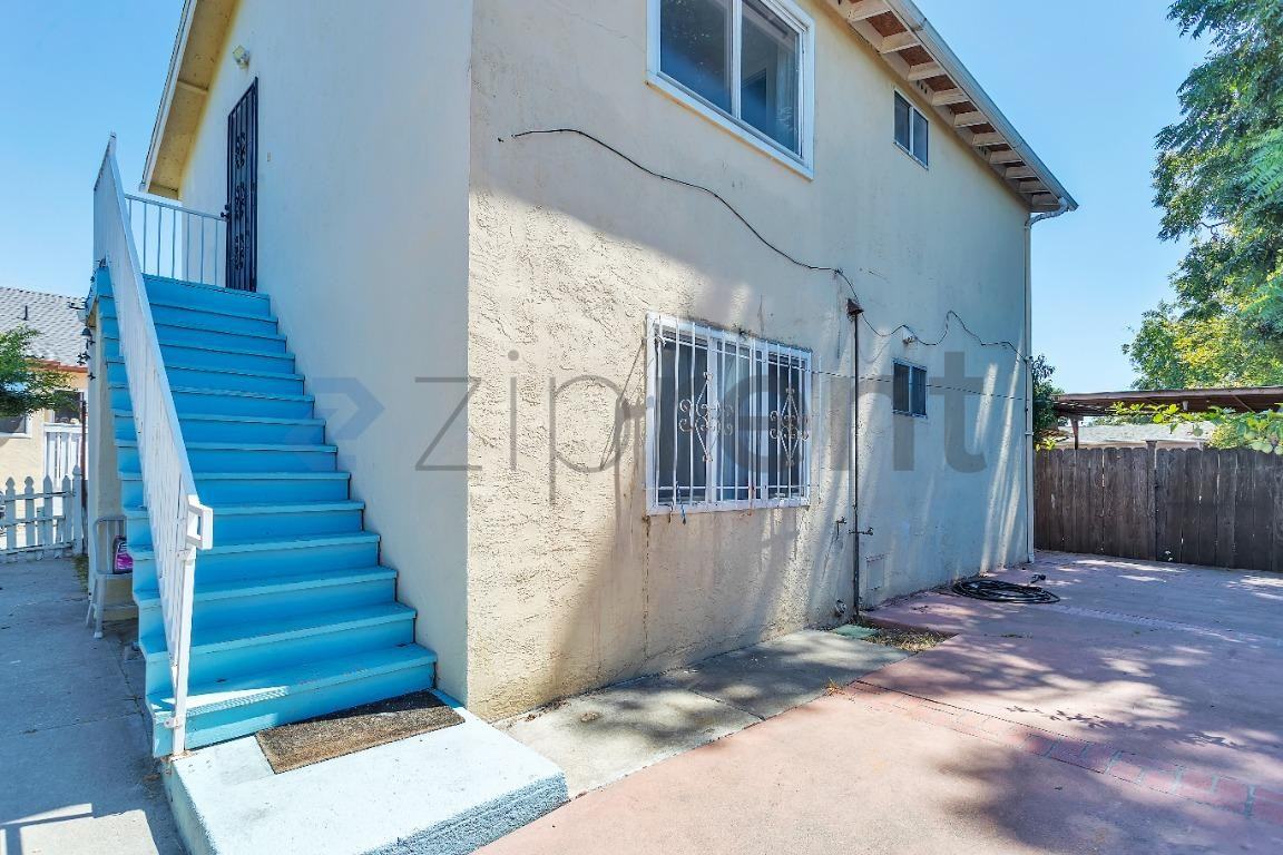 9419 C St - Photo 2 of 17