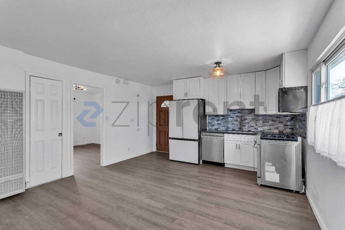 9419 C St - Photo 6 of 17