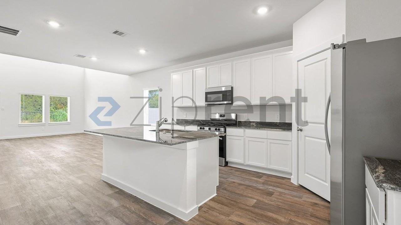 8051 Marchese Dr #8051 - Photo 5 of 25