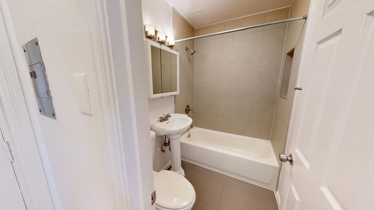 355 Fulton Street - Photo 3 of 27