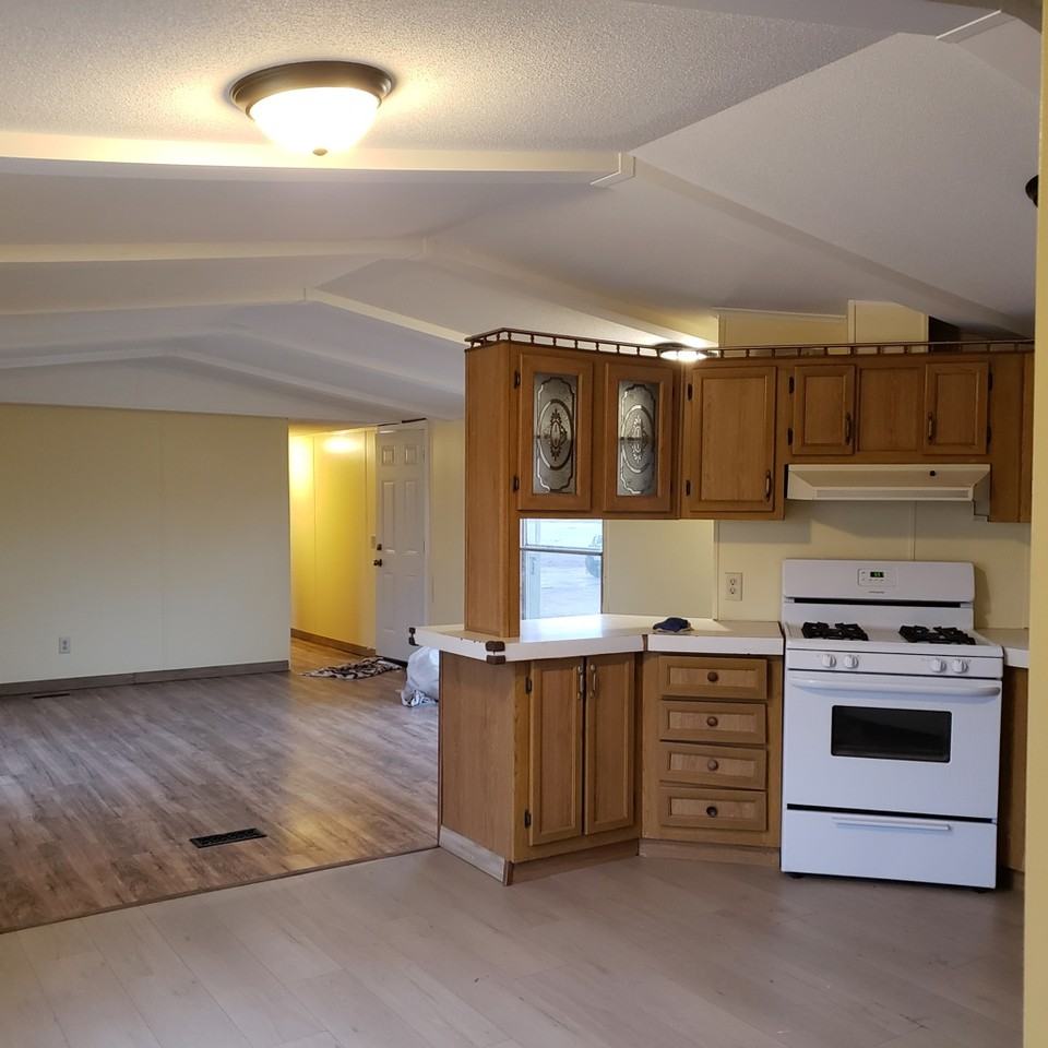 9253 Hennes Ln - Photo 2 of 9