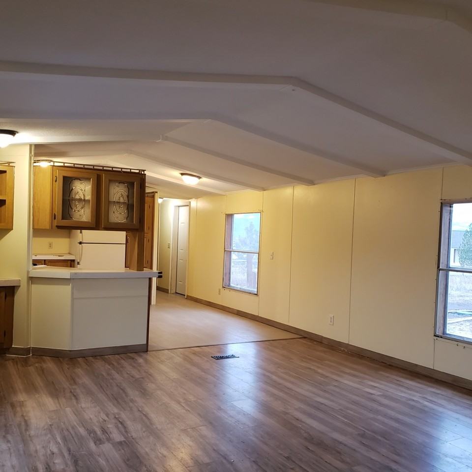 9253 Hennes Ln - Photo 3 of 9