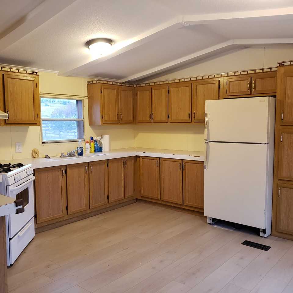 9253 Hennes Ln - Photo 6 of 9