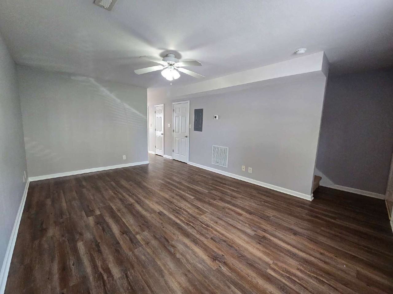252 Executive Ave Apt 1a - Photo 3 of 14
