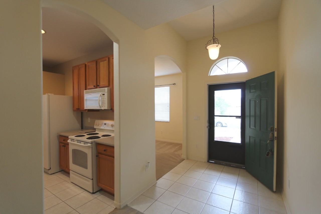 4027 Langdrum Dr - Photo 3 of 48