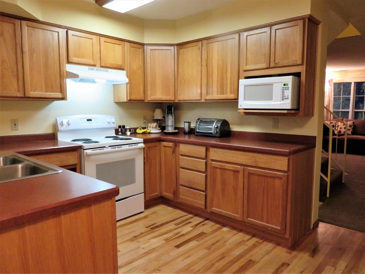 10691 W Dartmouth Ave - Photo 4 of 19