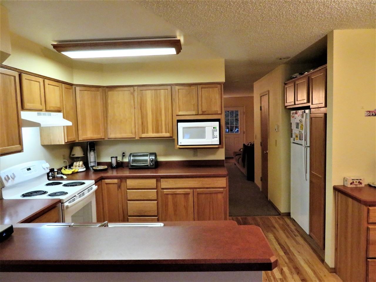 10691 W Dartmouth Ave - Photo 5 of 19