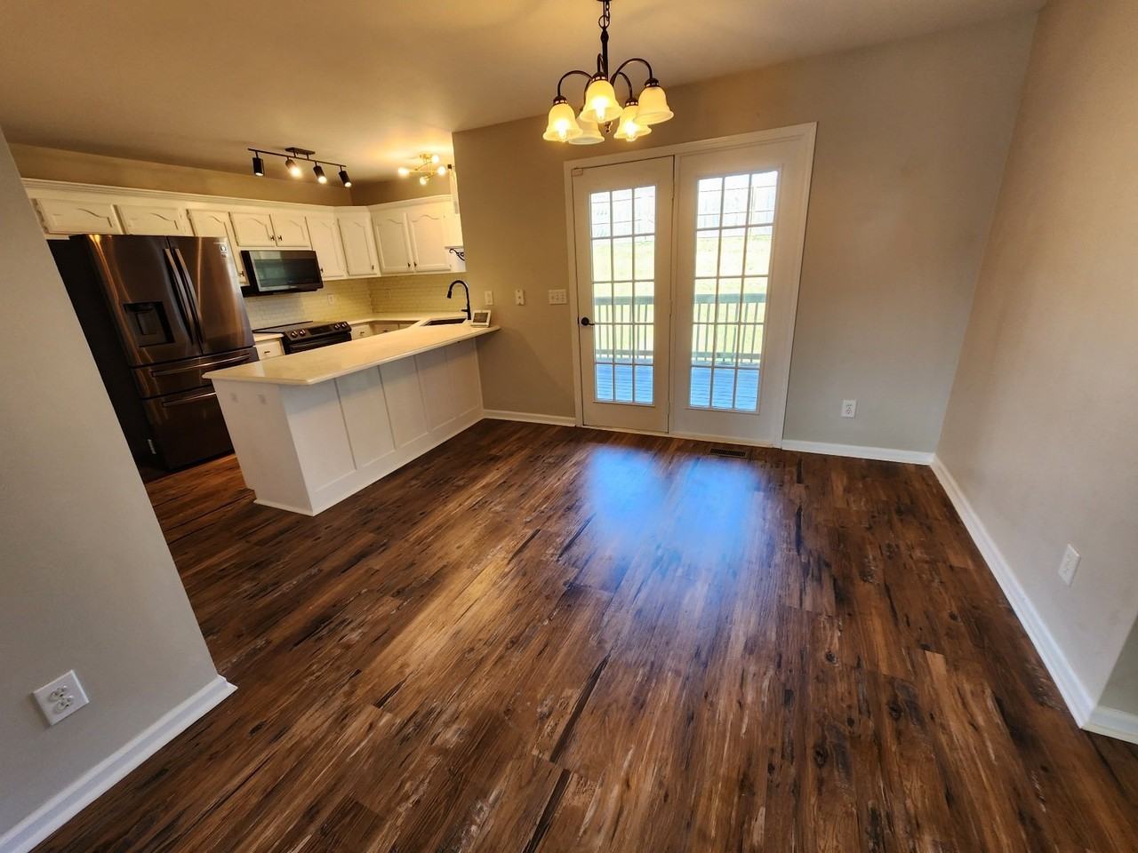 1135 Franklin Dr - Photo 6 of 34