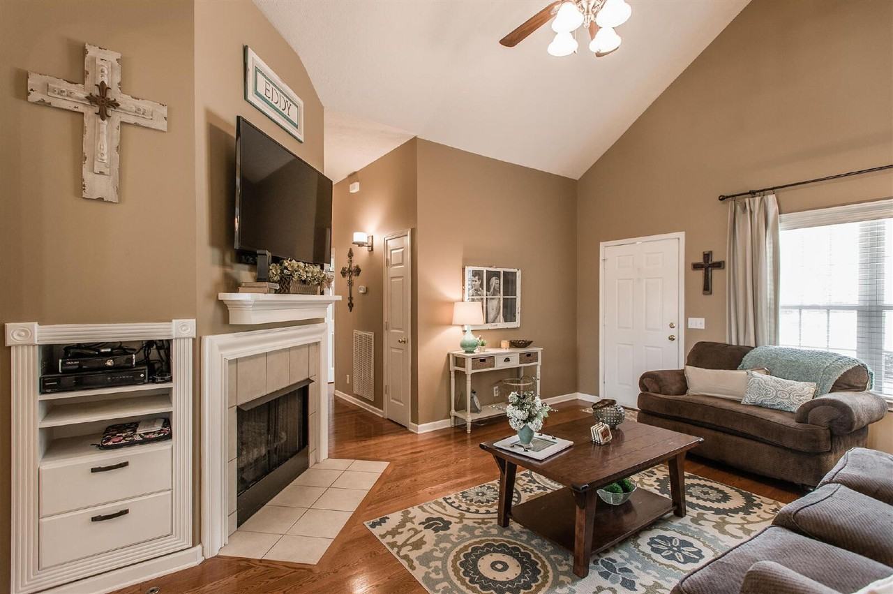 4005 Indian Ridge Blvd - Photo 5 of 29
