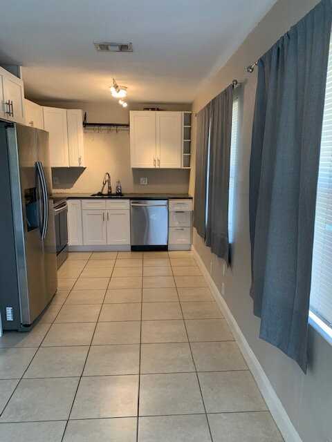 478 73rd Ave N - Photo 5 of 14