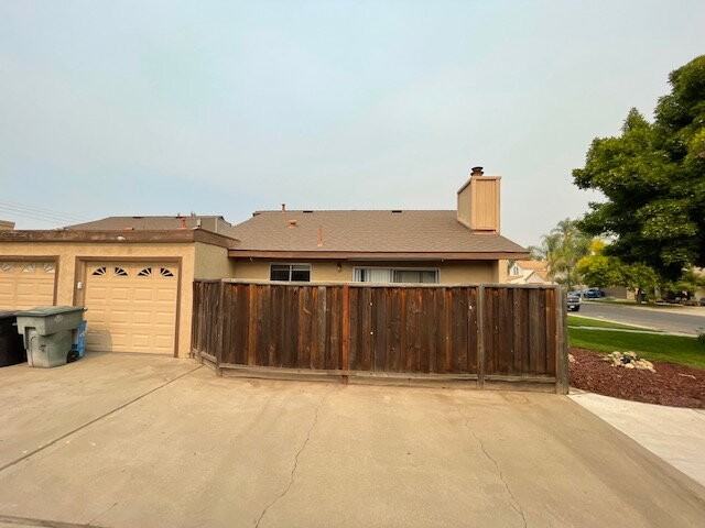 3805 Monteview Dr - Photo 2 of 11