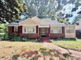 featured image of 2151 Berkeley Ave
