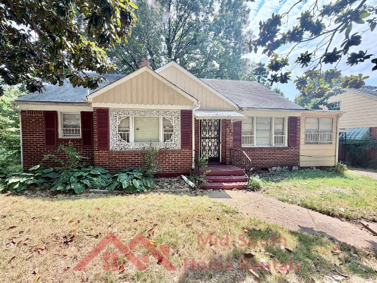 2151 Berkeley Ave - Photo 2 of 24