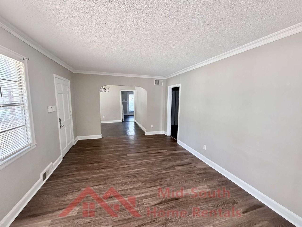 2151 Berkeley Ave - Photo 6 of 24