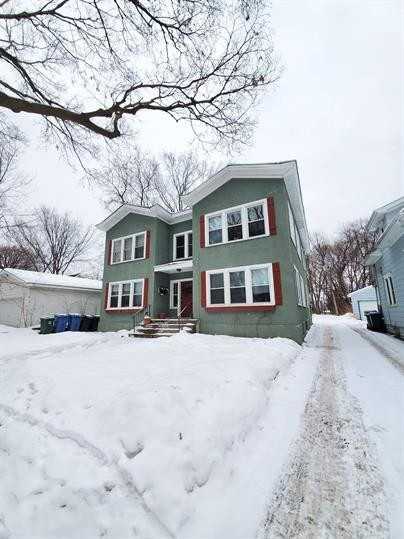 222 Logan Ave N - Photo 3 of 14