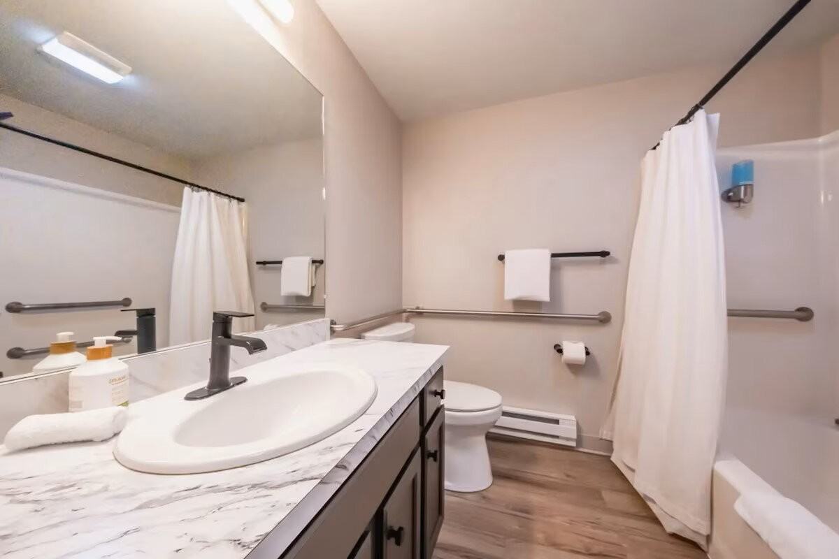 1430 3rd Ave E #8 - Photo 6 of 8