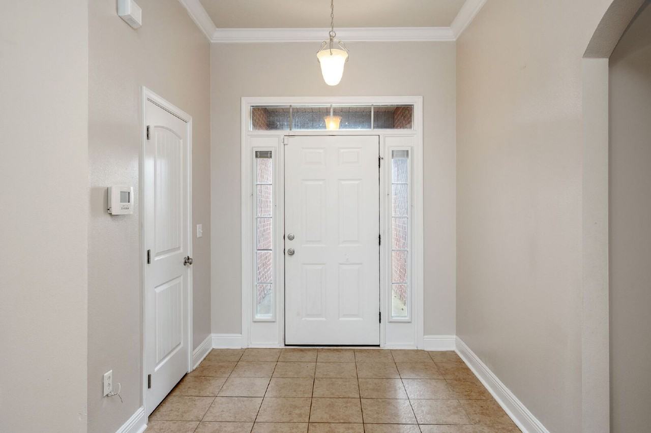 307 Windmill Way - Photo 4 of 43