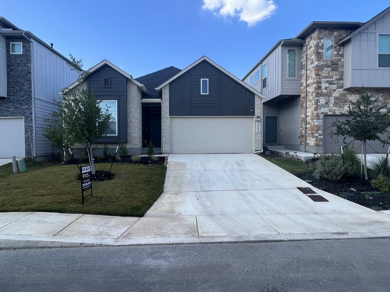 4443 Stark Aly - Photo 2 of 26