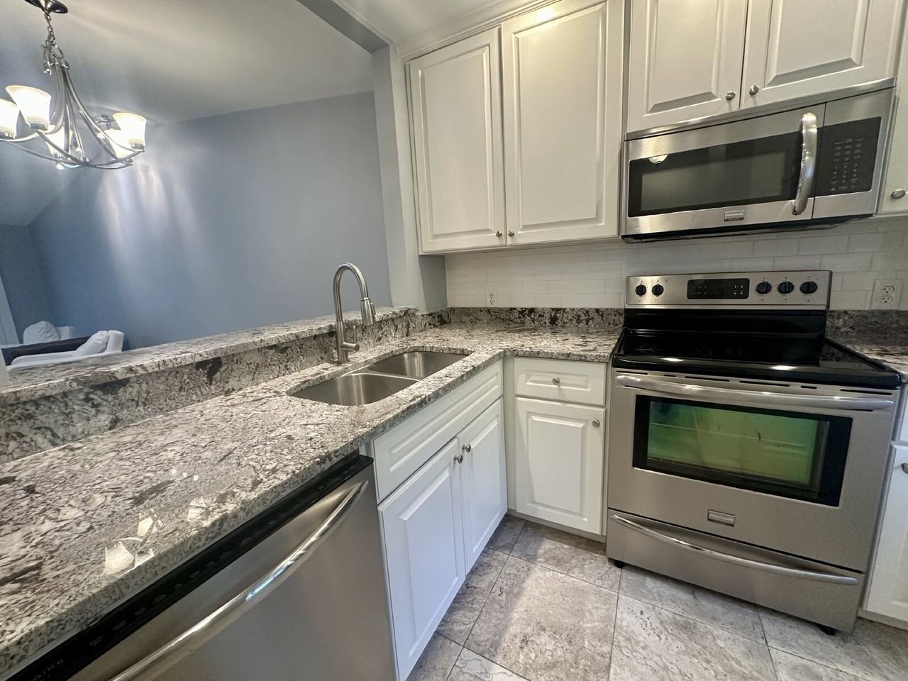 96 Mathews Dr #157 - Photo 3 of 20