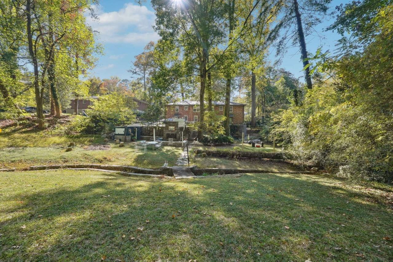 2071/2073 E Roxboro Rd #2073B - Photo 2 of 19