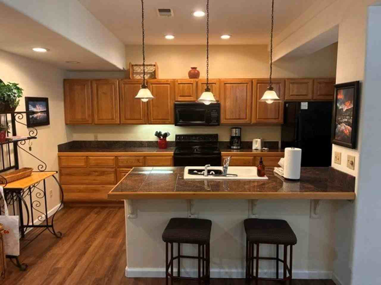 54 Ensign Dr - Photo 2 of 38