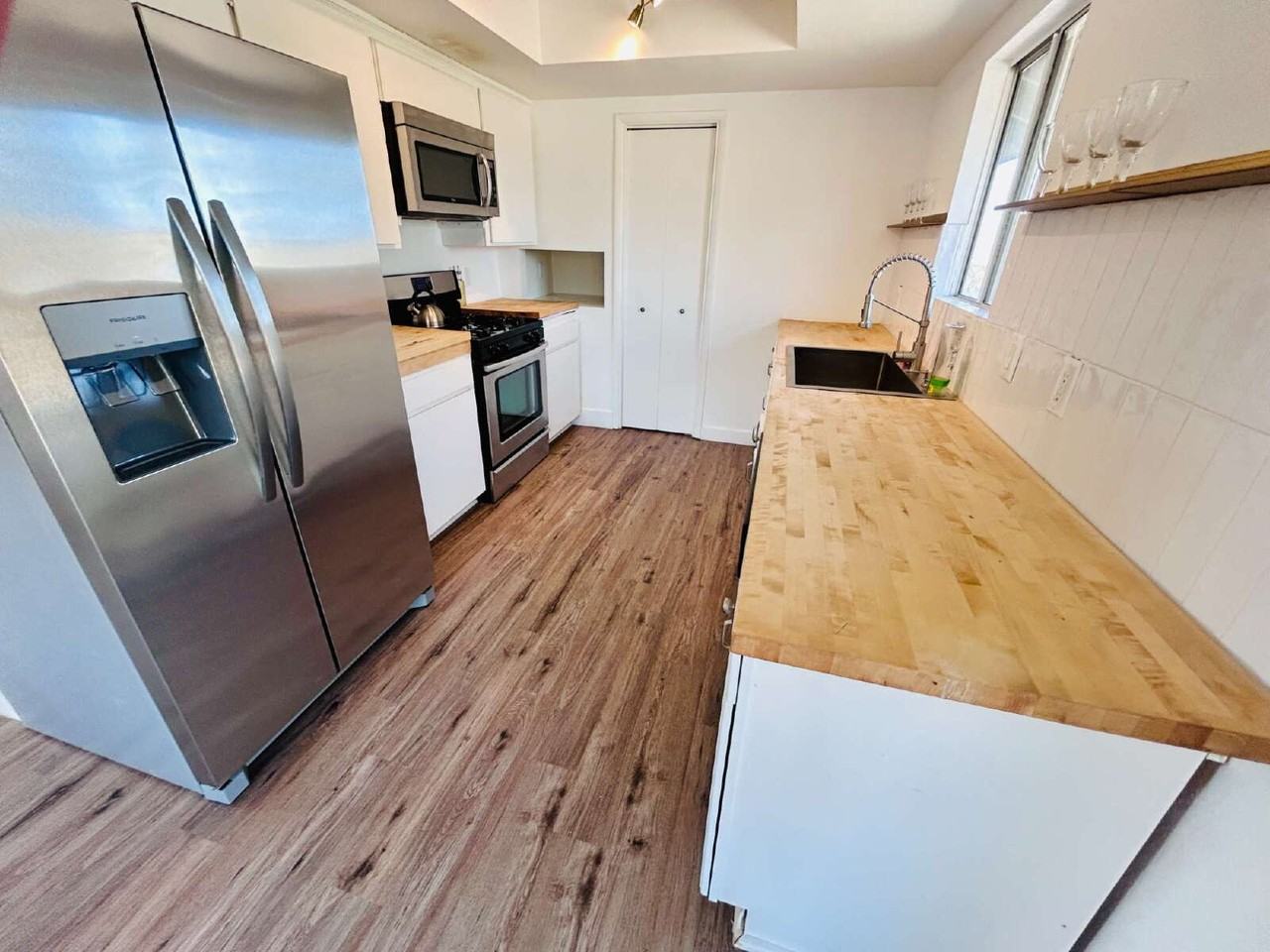 6657 San Angelo Ave - Photo 5 of 37