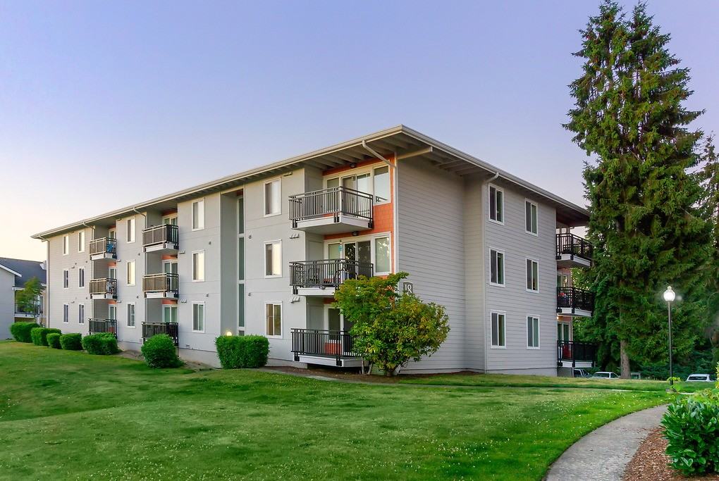 Foothill Commons - Photo 4 of 37
