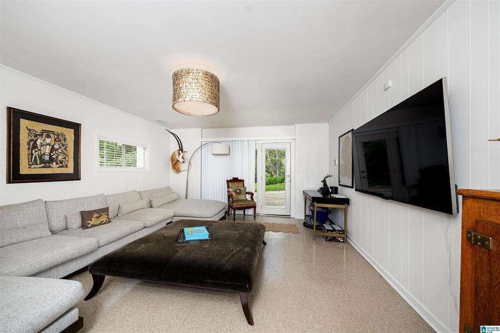 3813 Rockbrook Cir - Photo 7 of 50