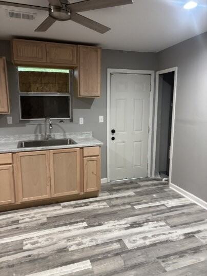 1863 Marjorie St - Photo 5 of 9