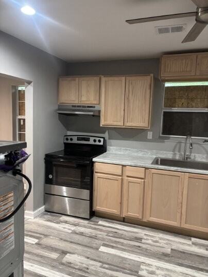 1863 Marjorie St - Photo 6 of 9
