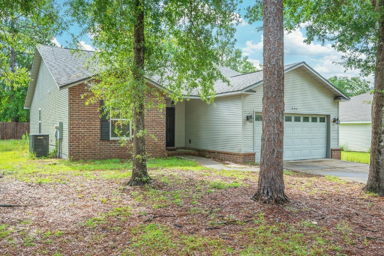 646 Hunters Ridge Rd - Photo 3 of 37