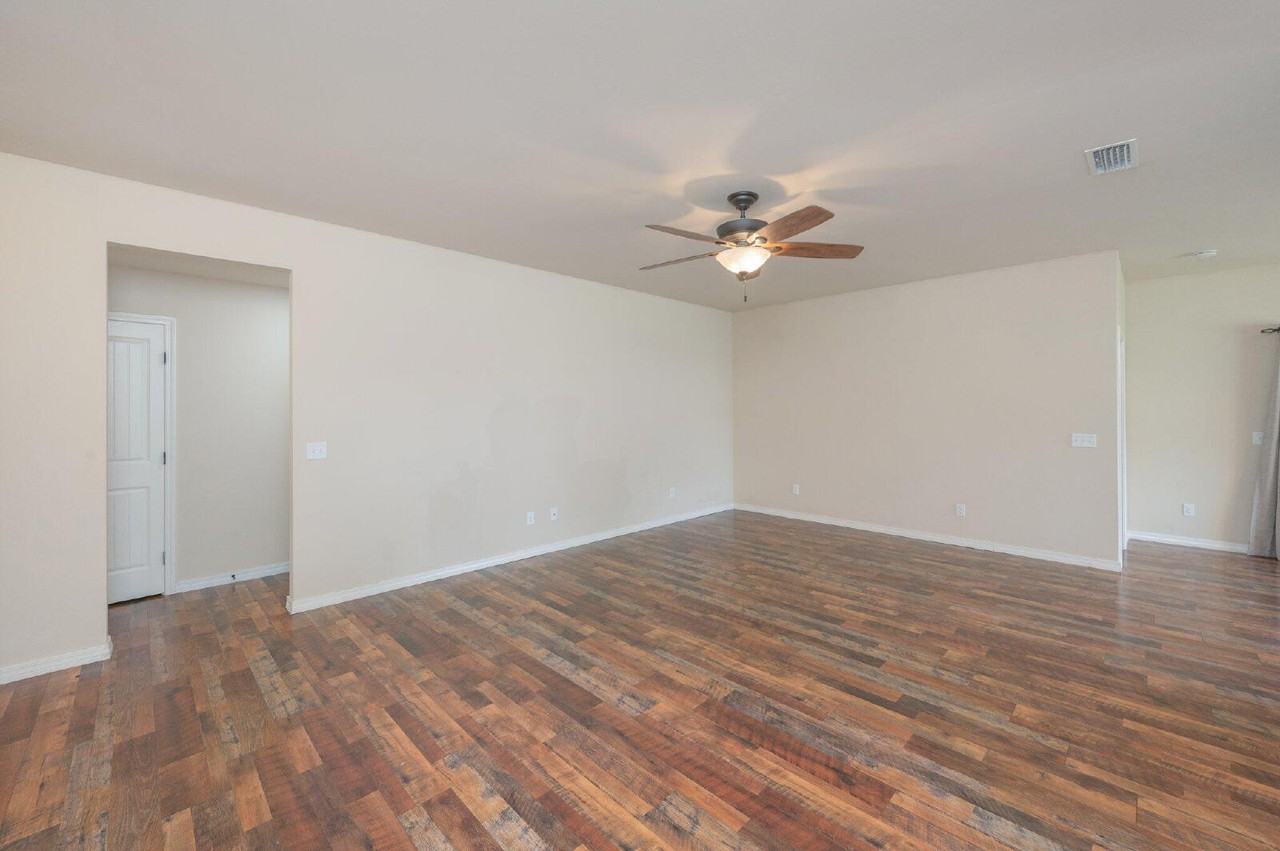 646 Hunters Ridge Rd - Photo 7 of 37
