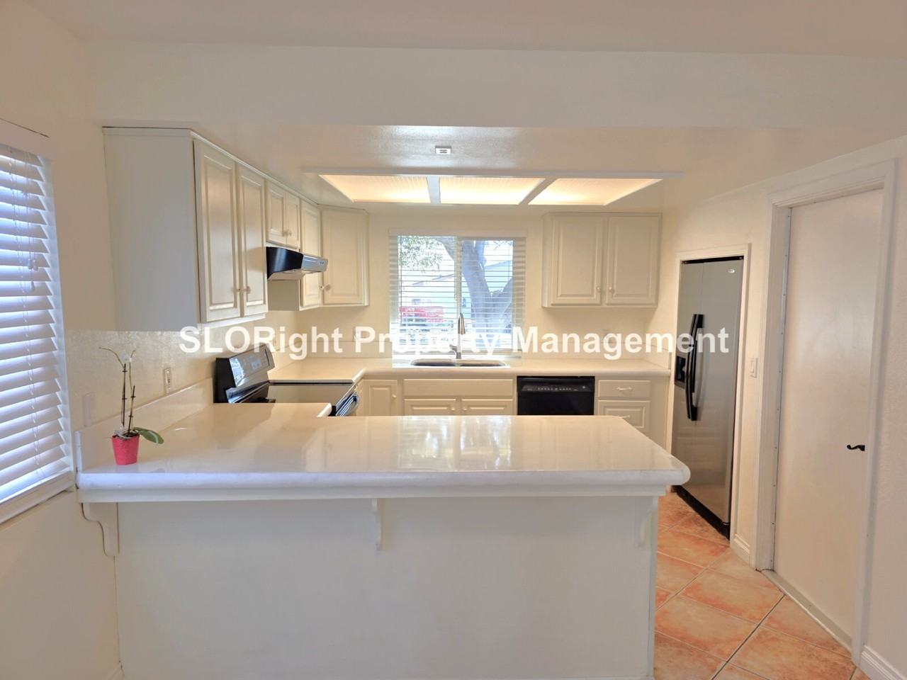 768 Shamrock Ln - Photo 5 of 19