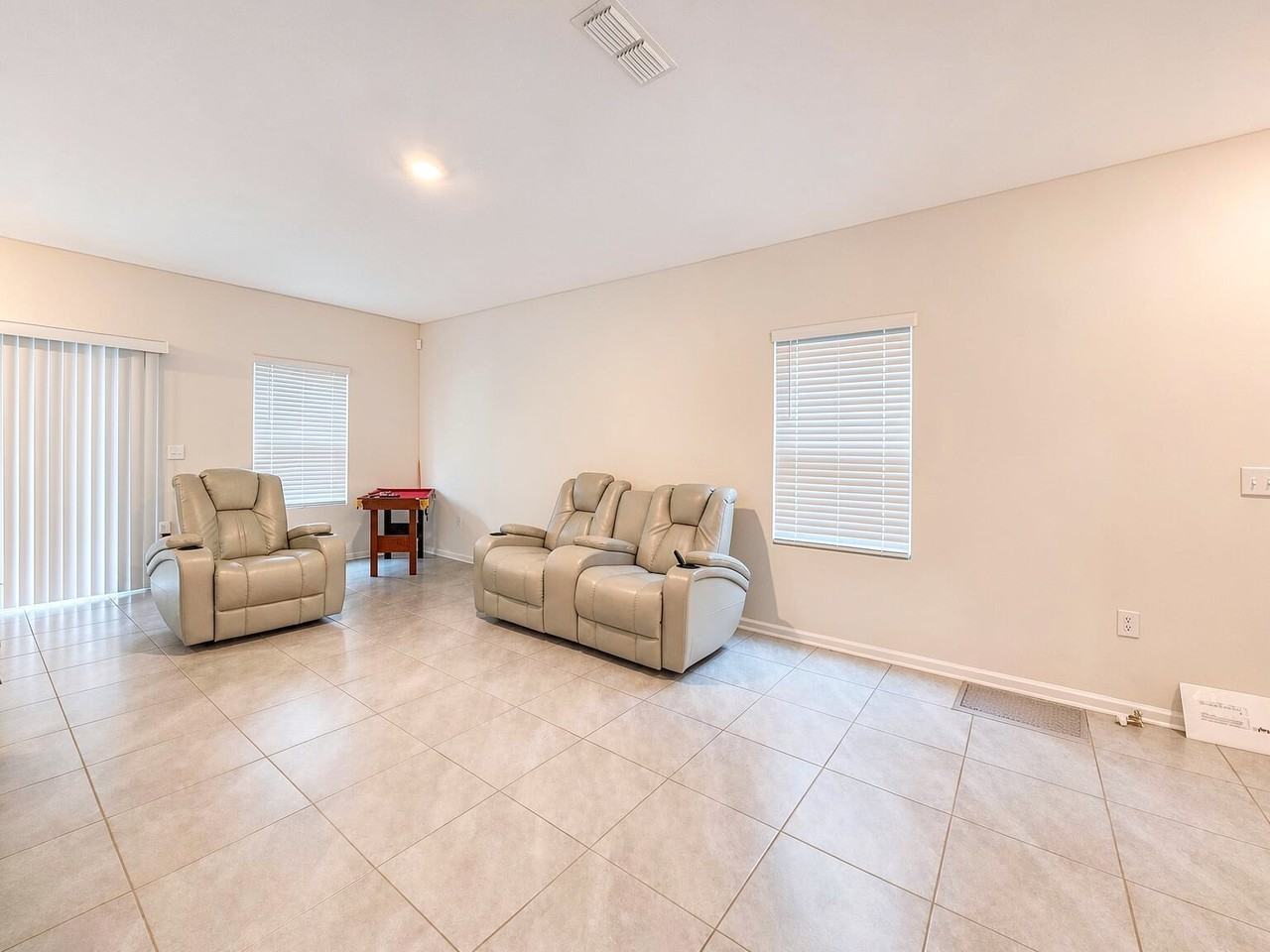 400 Aralia Ln - Photo 5 of 11
