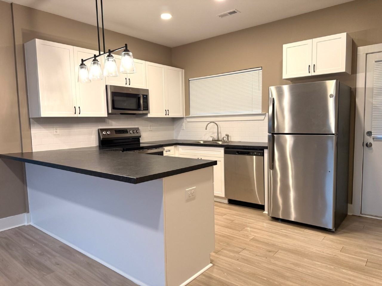 401 Morring Rd ##C1 - Photo 5 of 32