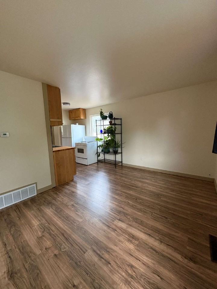 1324 Westend Ave - Photo 2 of 12