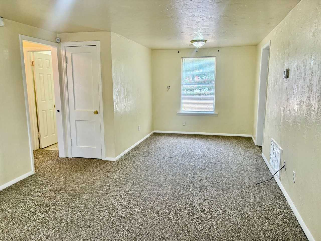 3152 Sw 39th St - Photo 7 of 29