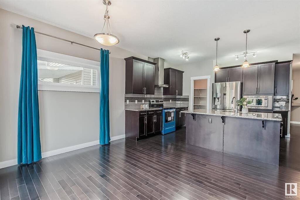 20630 97a Ave Nw - Photo 2 of 50