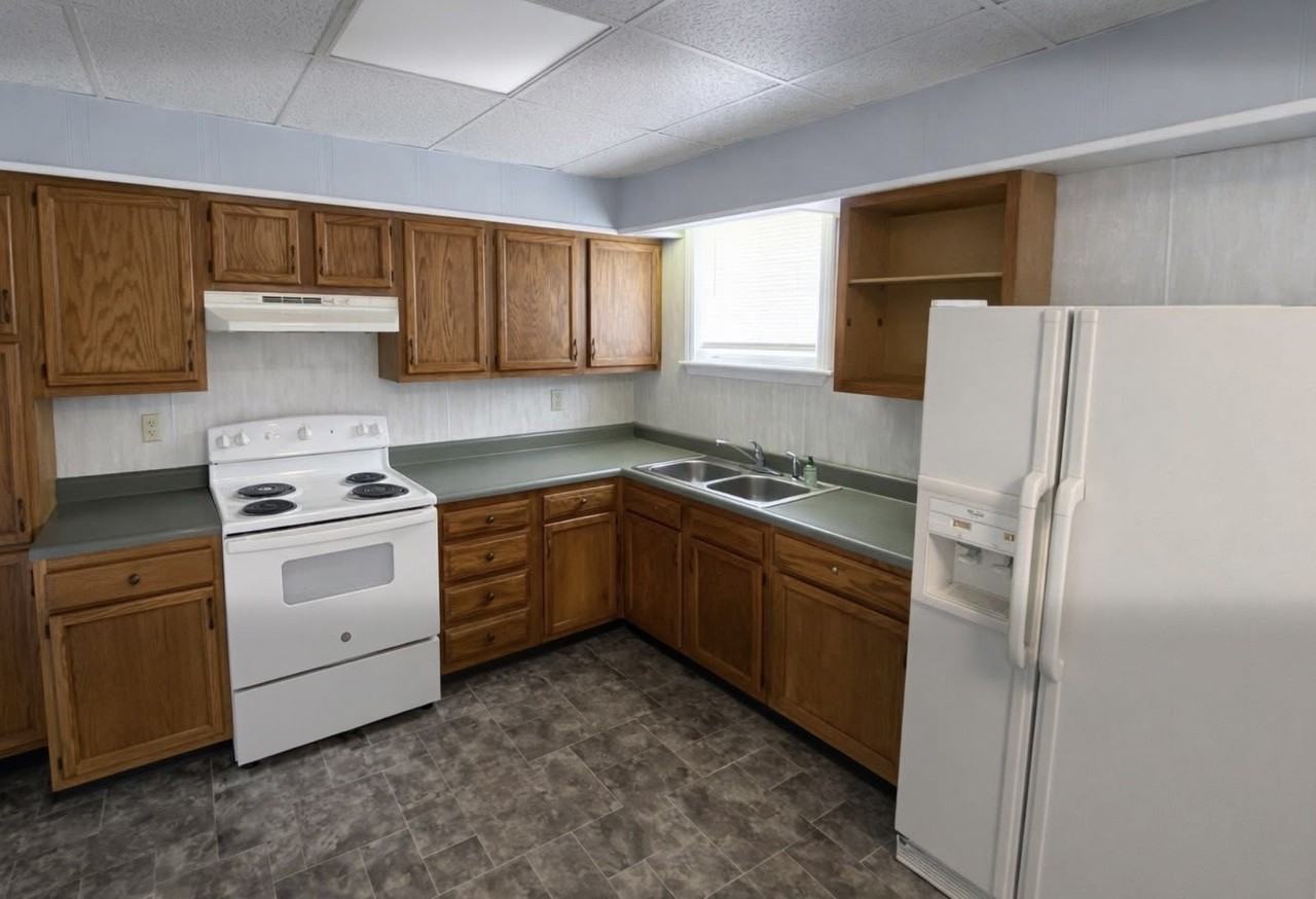 606 Dickenson St #NA - Photo 3 of 10