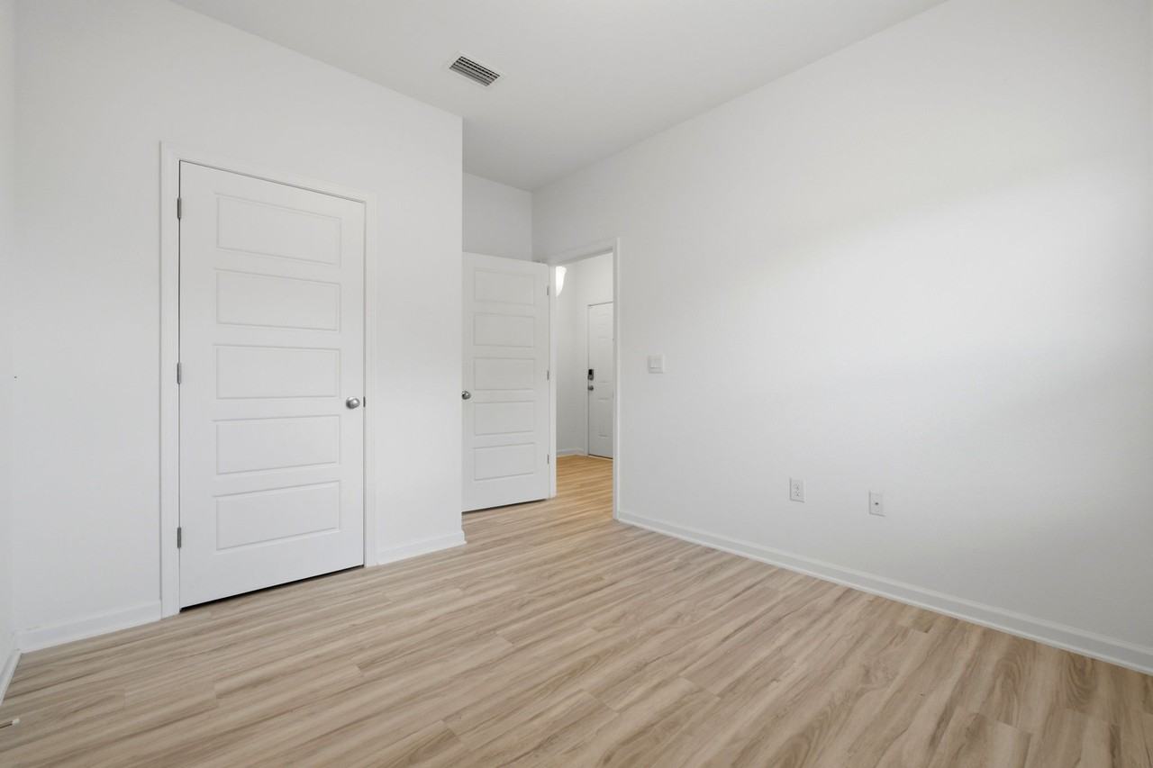 13861 Antler Hill Rd #NA - Photo 5 of 38