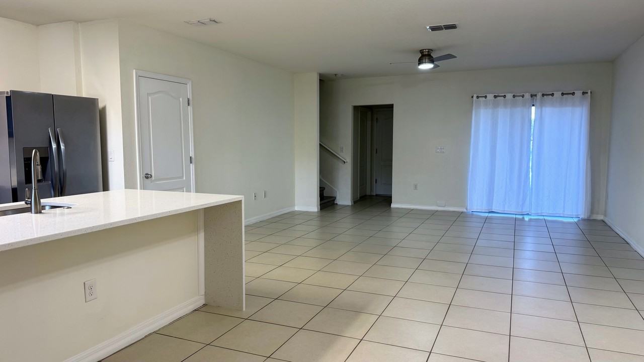 1938 Shiloh Brook St #1938 - Photo 2 of 16
