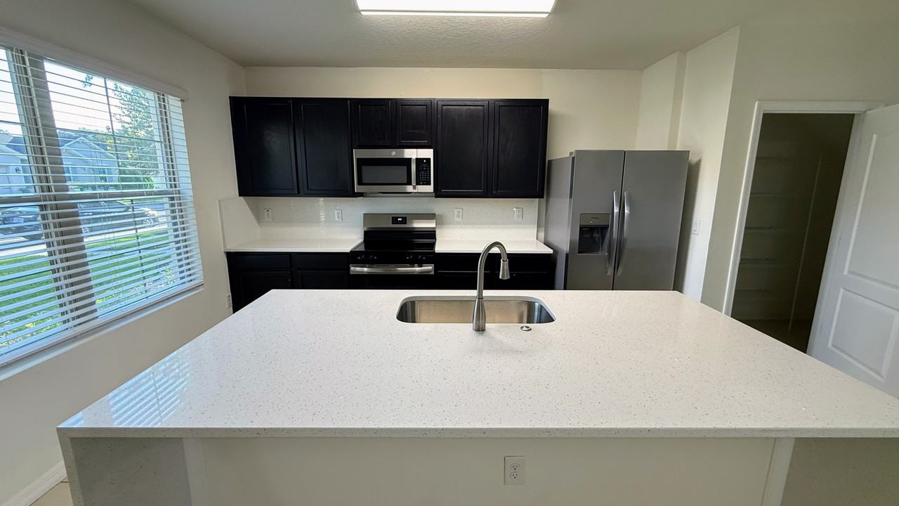 1938 Shiloh Brook St #1938 - Photo 3 of 16