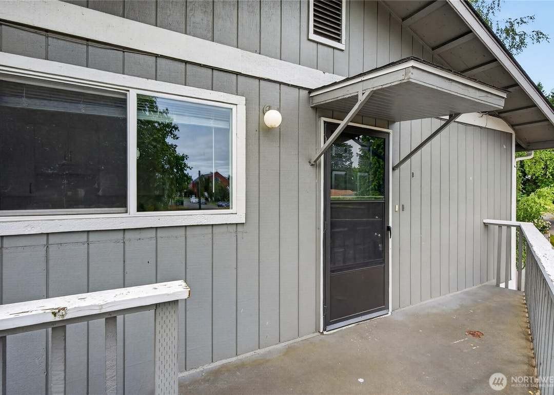 475 Houser Way S - Photo 4 of 19